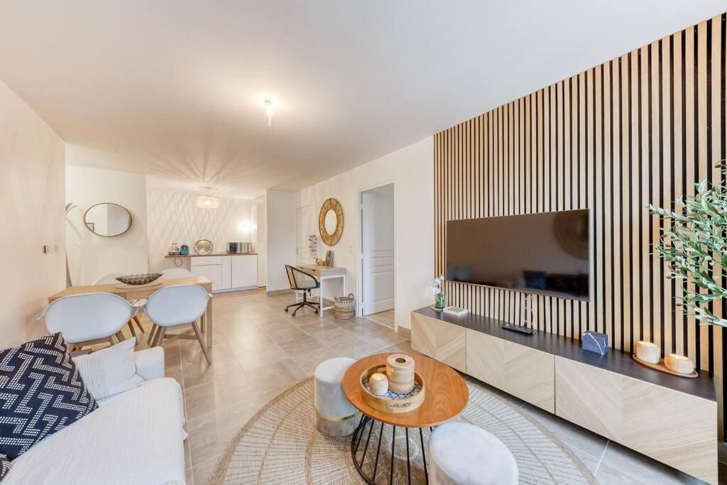 Le Cocon De Chevreuse - Appartement 3 Etoiles Saint-Remy-les-Chevreuse Exterior photo